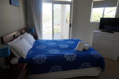 Imagen de la habitación del Hotel Moorings Beach Resort. Foto 7