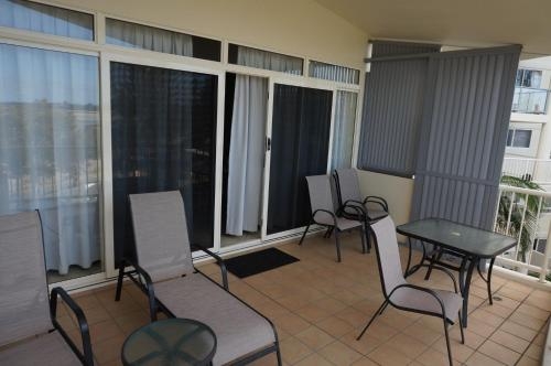 Imagen de la habitación del Hotel Moorings Beach Resort. Foto 8