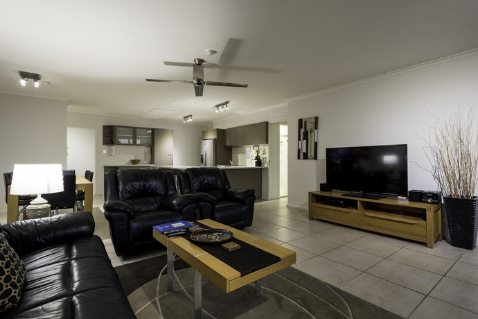 Imagen de los interiores del Hotel Moorings On Cavill. Foto 14