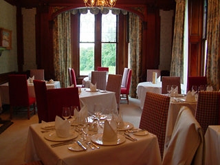 Imagen del bar/restaurante del Hotel Moorpark House Hotel. Foto 4