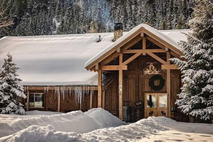 Imagen de los interiores del Hotel Moose Creek Ranch. Foto 19