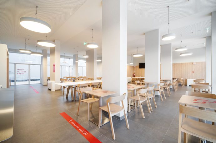 Imagen del bar/restaurante del Hotel Moov Oeiras. Foto 5