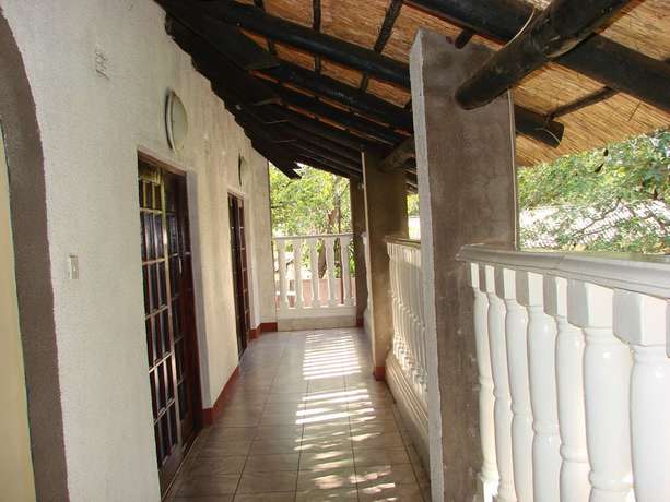 Imagen de los interiores del Hotel Mopani Lodge. Foto 19