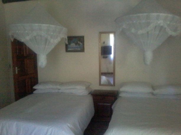 Imagen de la habitación del Hotel Mopani Lodge. Foto 3