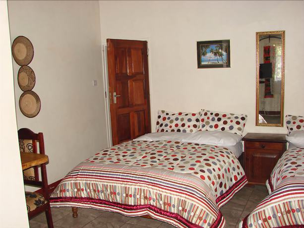 Imagen de la habitación del Hotel Mopani Lodge. Foto 5