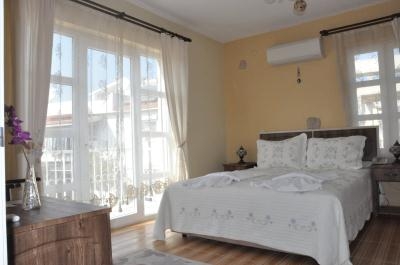 Imagen de la habitación del Hotel Mor Salkim Konagi. Foto 3