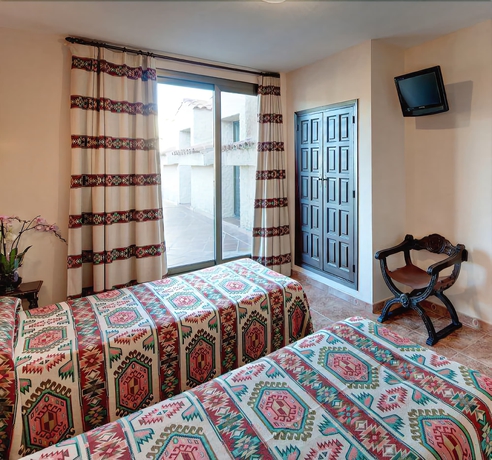 Imagen de la habitación del Hotel Mora. Foto 4