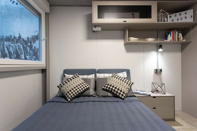 Imagen de la habitación del Hotel Mora Rocks. Foto 16