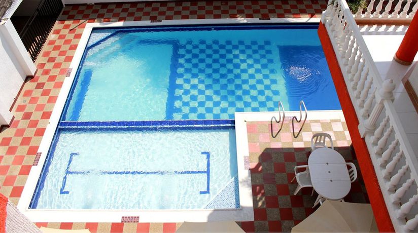 Imagen de la piscina del Hotel Morada del Sol. Foto 13