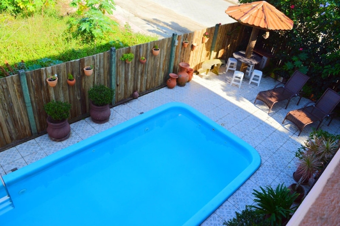 Imagen de la piscina del Hotel Moradas Costta Sul. Foto 16