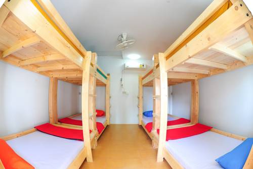 Imagen de la habitación del Hotel Moradok Thai Guesthouse. Foto 8
