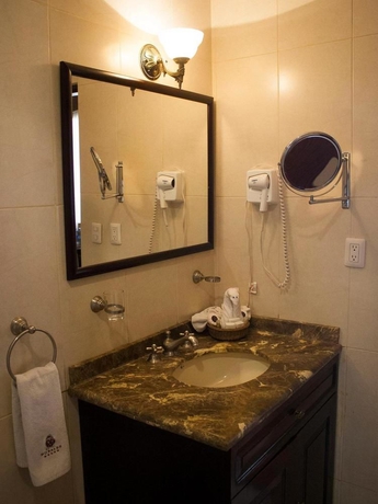 Imagen de la habitación del Hotel Morales Historical and Colonial Downtown Core. Foto 8