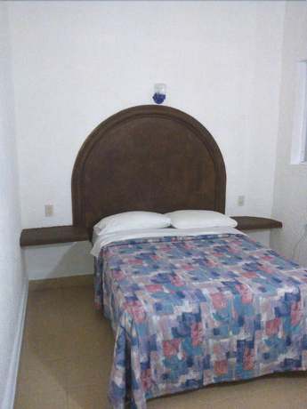 Imagen de la habitación del Hotel Morales Inn. Foto 14