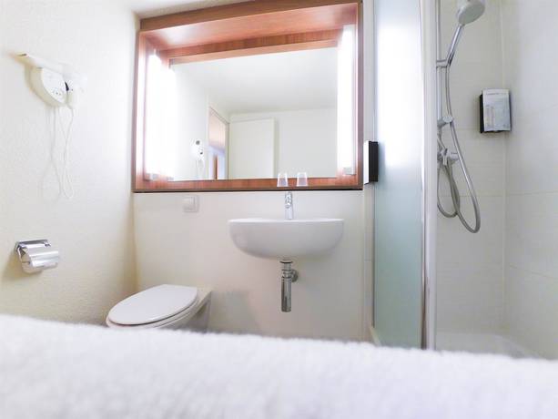 Imagen de la habitación del Hotel Morangis - Orly. Foto 15