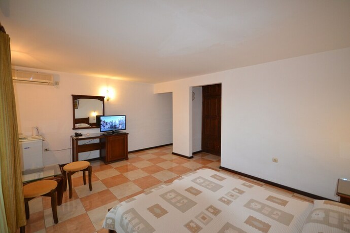 Imagen de la habitación del Hotel More, Sozopol. Foto 11