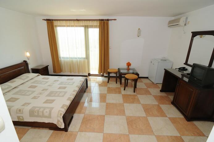 Imagen de la habitación del Hotel More, Sozopol. Foto 20