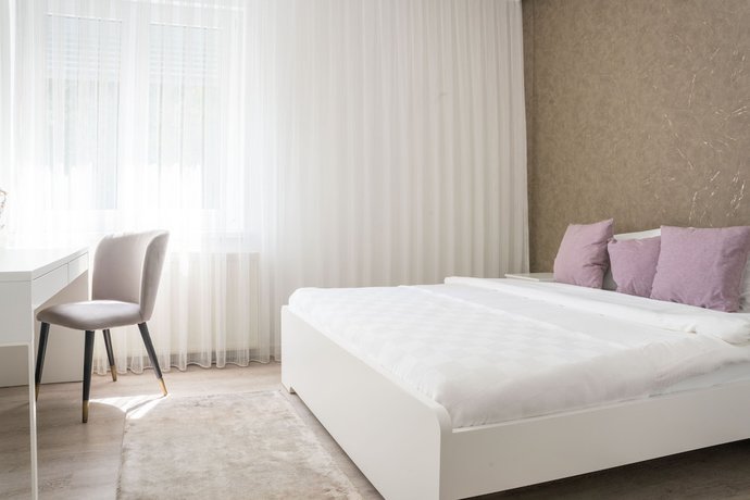 Imagen de la habitación del Hotel Morea. Foto 15