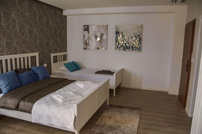 Imagen de la habitación del Hotel Morea. Foto 19