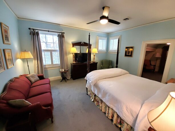 Imagen general del Hotel Morehead Inn. Foto 9