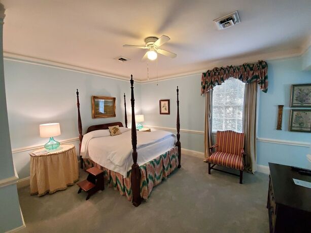 Imagen de la habitación del Hotel Morehead Inn. Foto 13
