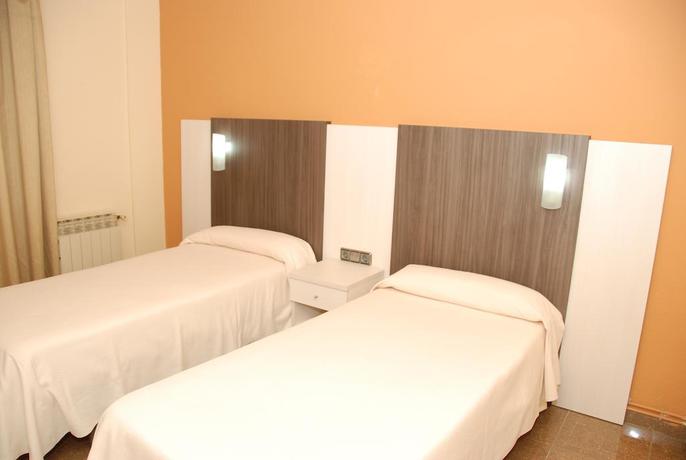 Imagen de la habitación del Hotel Morell. Foto 3