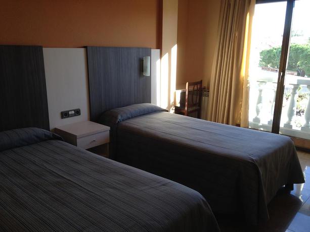 Imagen de la habitación del Hotel Morell. Foto 5