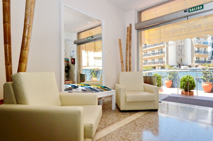 Imagen de los interiores del Hotel Moremar. Foto 14