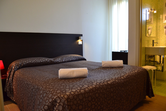 Imagen de la habitación del Hotel Morena. Foto 8