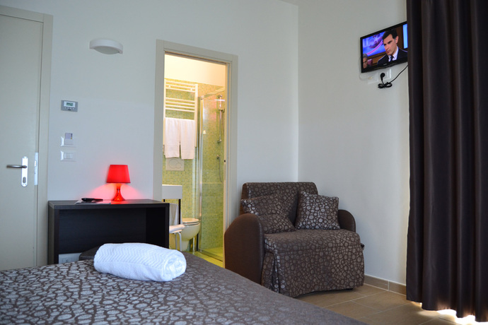 Imagen de la habitación del Hotel Morena. Foto 12