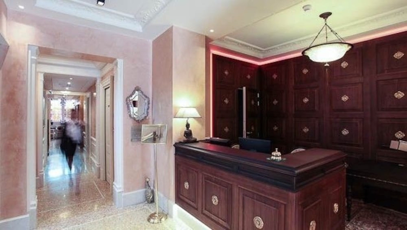 Imagen de los interiores del Hotel Moresco, Venecia. Foto 19