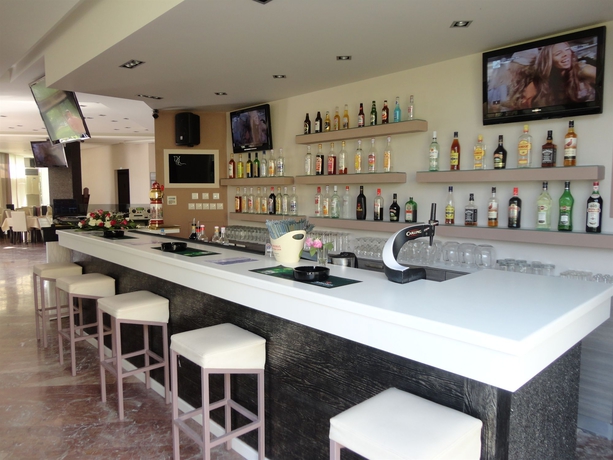 Imagen del bar/restaurante del Hotel Morfeas, Kavos. Foto 4