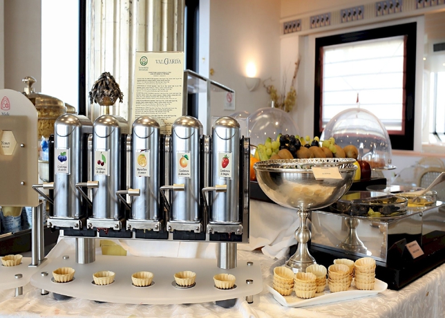 Imagen del bar/restaurante del Hotel Morfeo. Foto 4