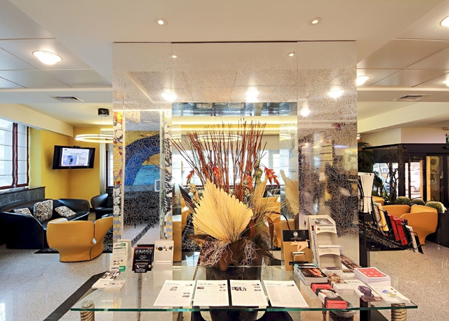 Imagen de los interiores del Hotel Morfeo, Mil&aacute;n. Foto 13