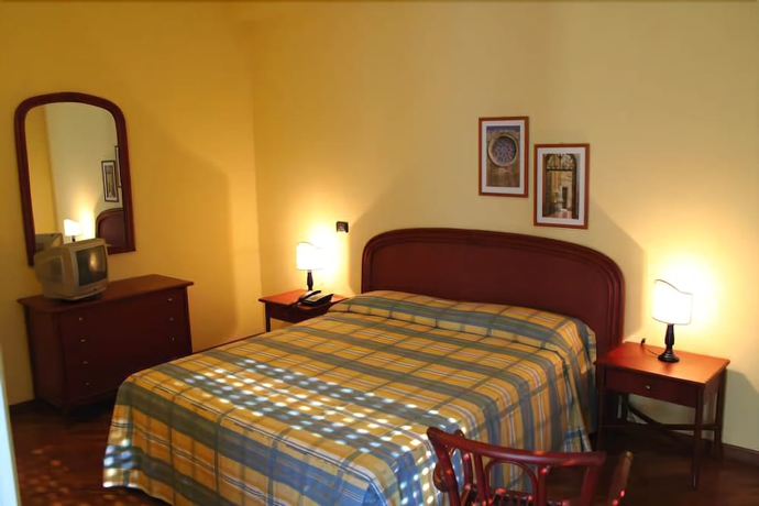 Imagen de la habitación del Hotel Morfeo Residence. Foto 3