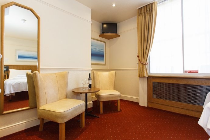 Imagen de la habitación del Hotel Morgan. Foto 5