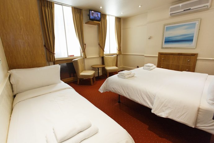 Imagen de la habitación del Hotel Morgan. Foto 15