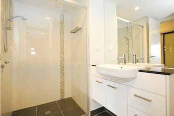 Imagen de la habitación del Hotel Morgan Suites. Foto 5