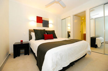 Imagen de la habitación del Hotel Morgan Suites. Foto 6