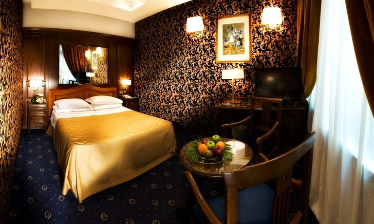 Imagen de la habitación del Hotel Morgana, Roma. Foto 14