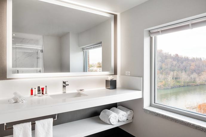 Imagen de la habitación del Hotel Morgantown Marriott at Waterfront Place. Foto 2