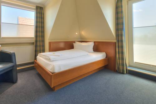 Imagen de la habitación del Hotel Morgensonne, B&uuml;sum. Foto 7