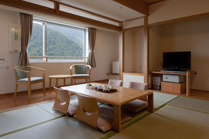 Imagen de la habitación del Hotel Morinokaze Tateyama. Foto 6