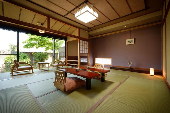 Imagen de la habitación del Hotel Mori-no-yu. Foto 10