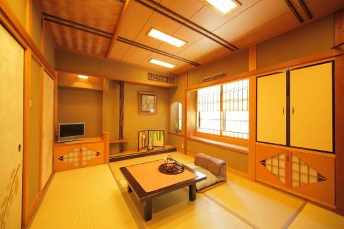 Imagen de la habitación del Hotel Morizuya. Foto 7
