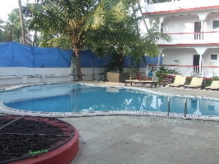 Imagen de la piscina del Hotel Morjim Club Resort. Foto 17
