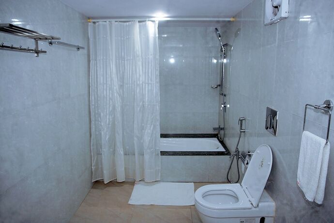 Imagen general del Hotel Morjim Holiday Beach Resort. Foto 4