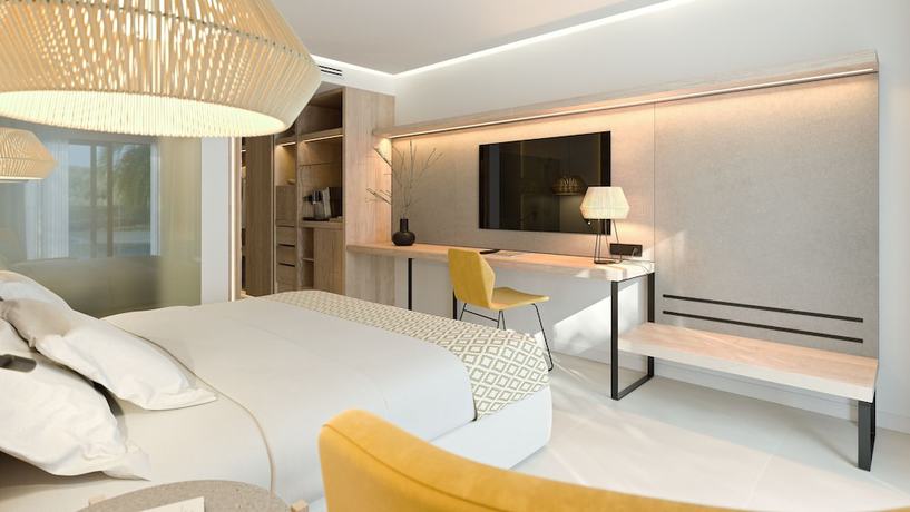 Imagen de la habitación del Hotel Morlans Suites. Foto 7