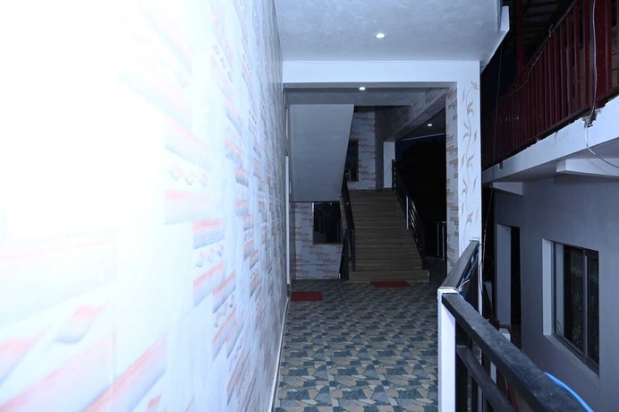 Imagen de los interiores del Hotel Morning Breeze Homestay Kanatal. Foto 16