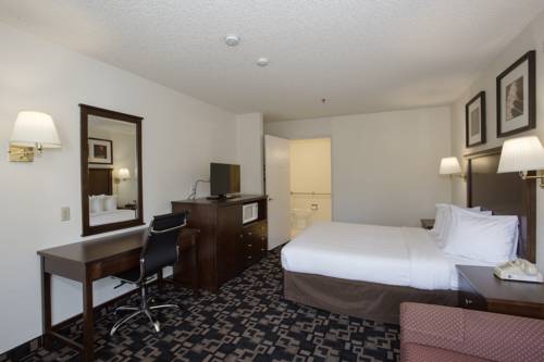 Imagen de la habitación del Hotel MorningGlory Inn and Suites. Foto 9