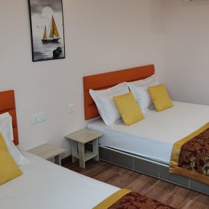 Imagen de la habitación del Hotel Mornings. Foto 4